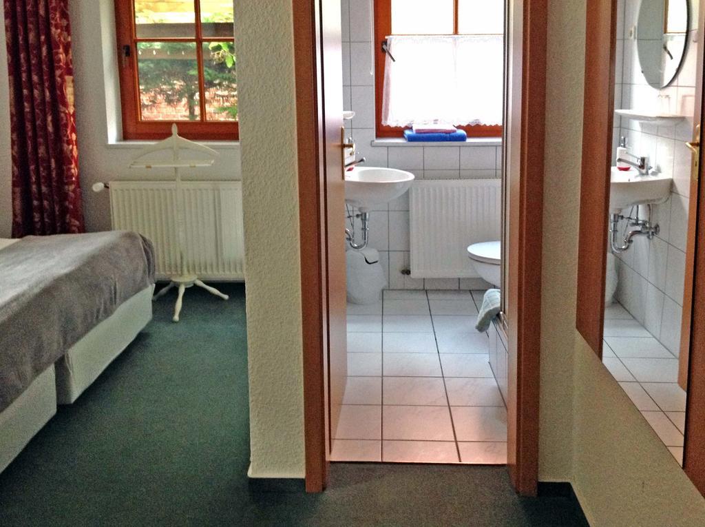 Landpension Zum Kleinen Urlaub Wredenhagen Habitación foto